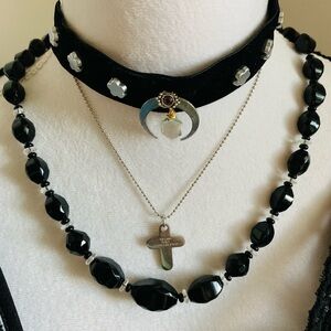 Elegant Black Beaded Necklace